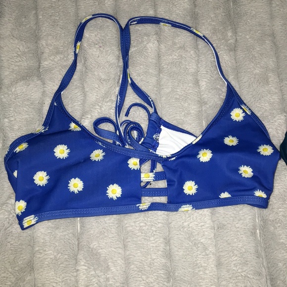 Two swimsuit tops - Picture 2 of 2